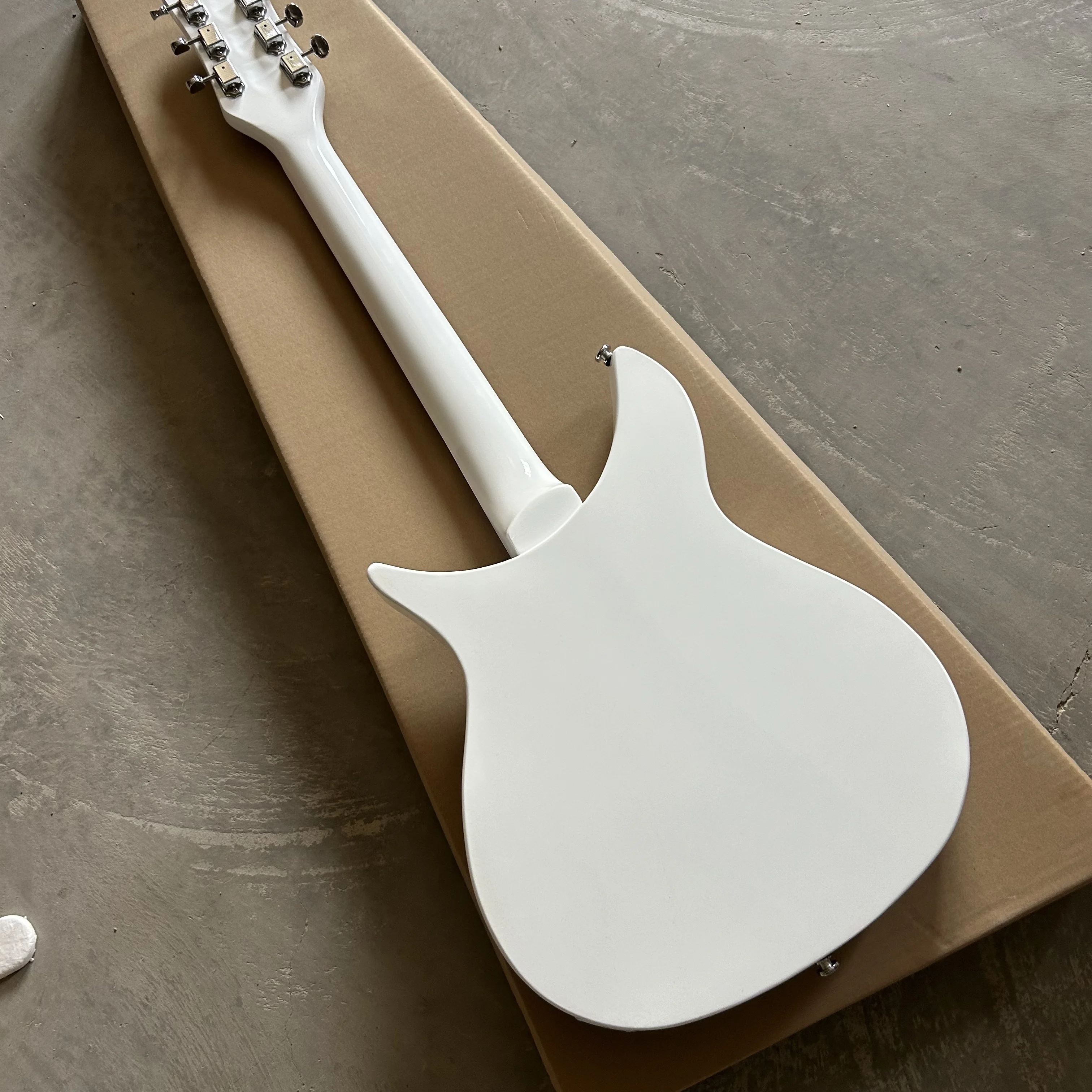 Guitarra eléctrica blanca 325, longitud efectiva de la cuerda 527MM, venta al por mayor y al por menor