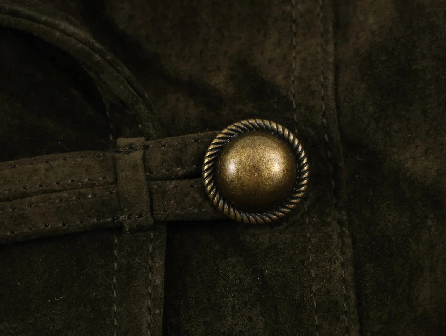 KONDALA Damen Vintage Chic Jacke aus Kunstwildleder mit Seilknöpfen und Revers, Neu 2026 Herbst-Winter Trendiger High-Street-Pendlermantel – Detail 11