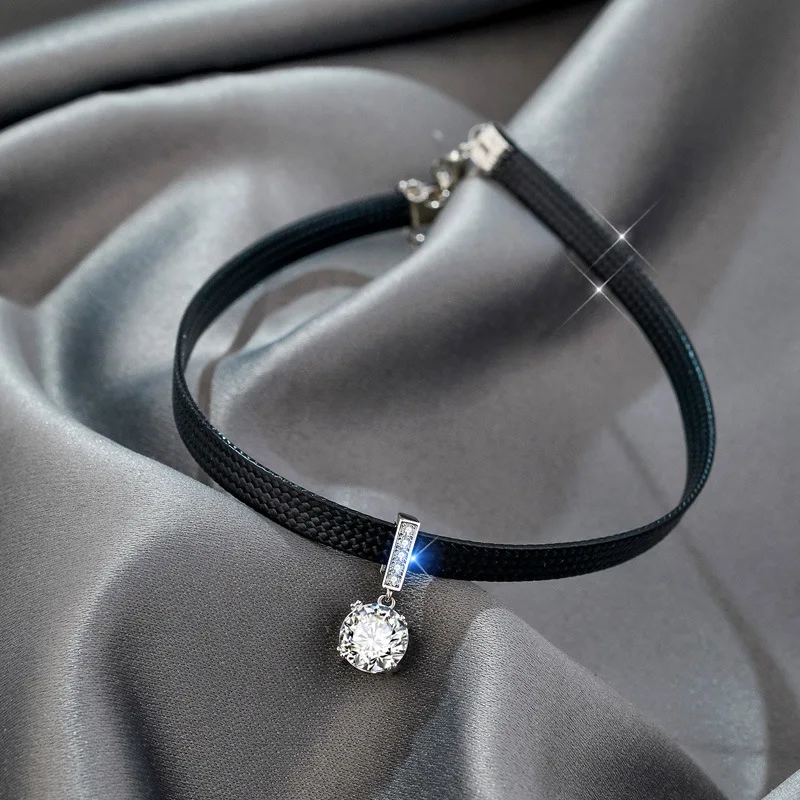 Glitter Zircon Geometric Pendant Choker Sexy Black Leather Short Necklace for Women Temperament Aesthetic Jewelry Accessories