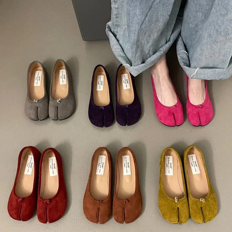 2024 New Suede Bowtie Tabi Ninja Shoes Woman Flat Soft Trotters Split Toe Ballet Ladies Round High Heeled Loafers Femmes Tacones