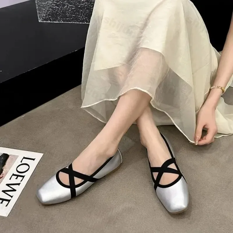 

2024 New Women Ballet Flats Fashion Elegant Cross Strap Shoes Ladies Comfort Square Toe Street Style Soft Sole Ballerinas Shoes