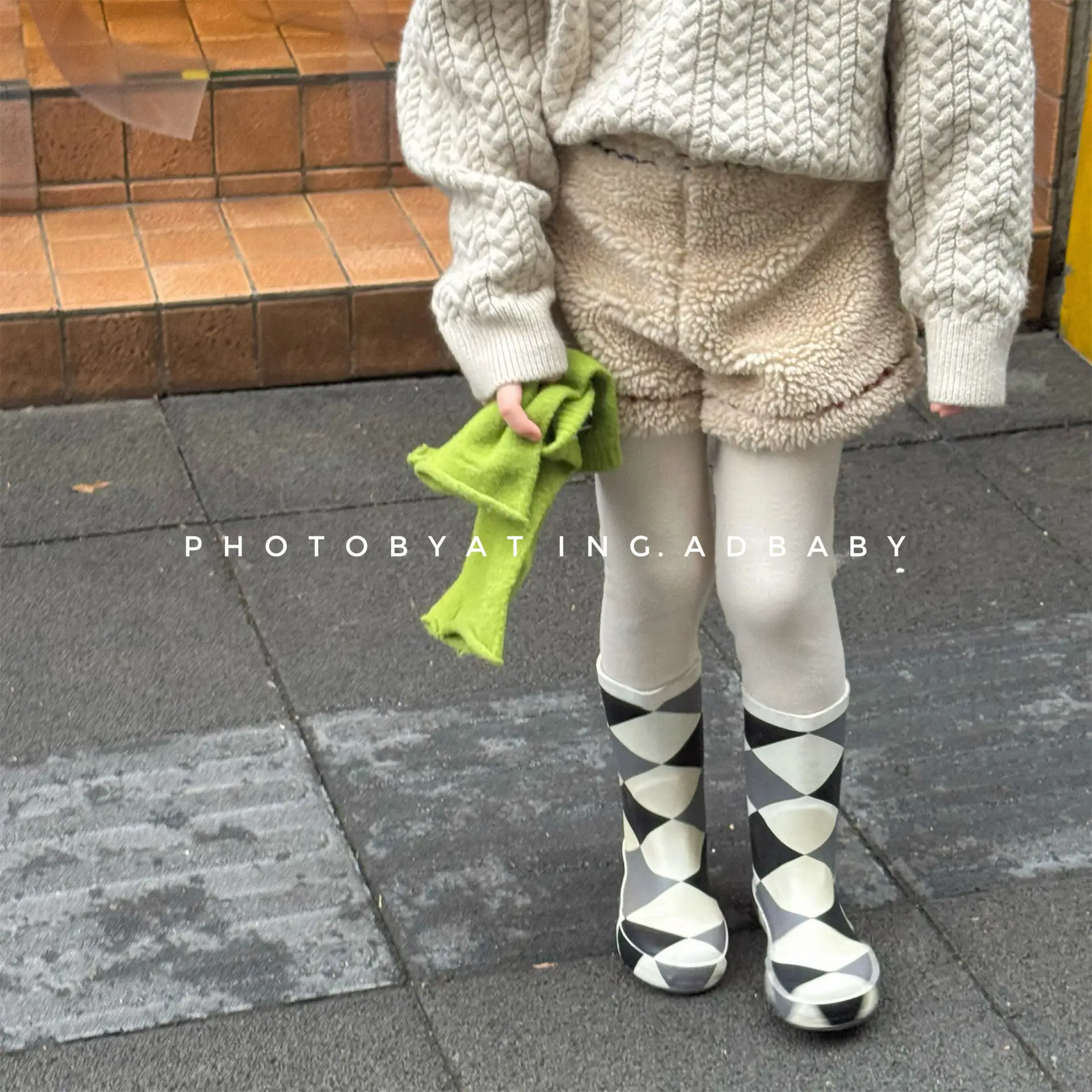 Winter Baby Girls Fleece Lined Shorts Thickened Warm Korean Casual Pants for Toddler