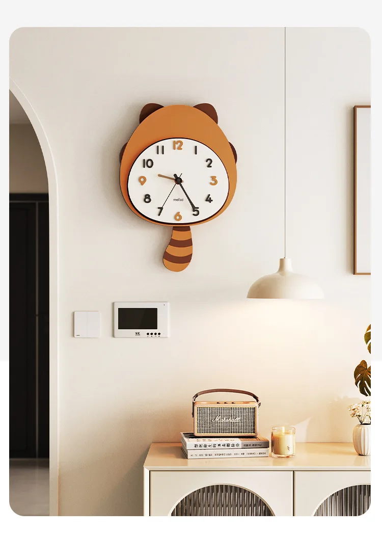 Cute little panda clock, stylish and atmospheric living room watch