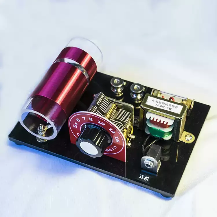 Ore radio, dual loop, air variable capacitor, diode detector, with impedance converter,