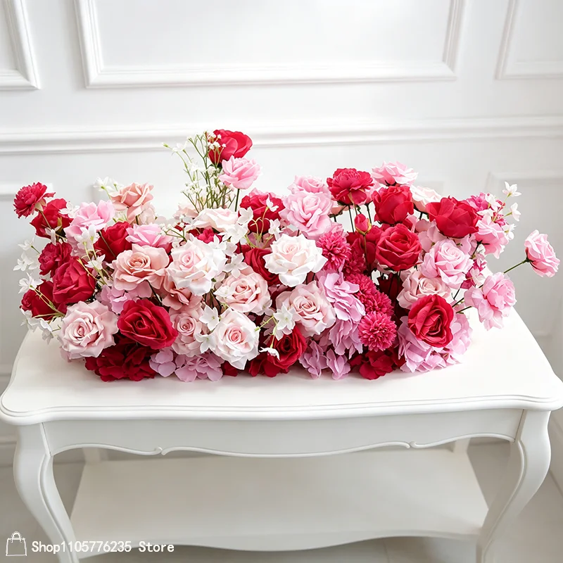 Knallrosa künstliche Rosenblumenreihe, Hochzeits-Blumenarrangement, Bühnenhintergrund, Tischdekoration, Blumen für Party- und Eventdekoration. – Detail 8