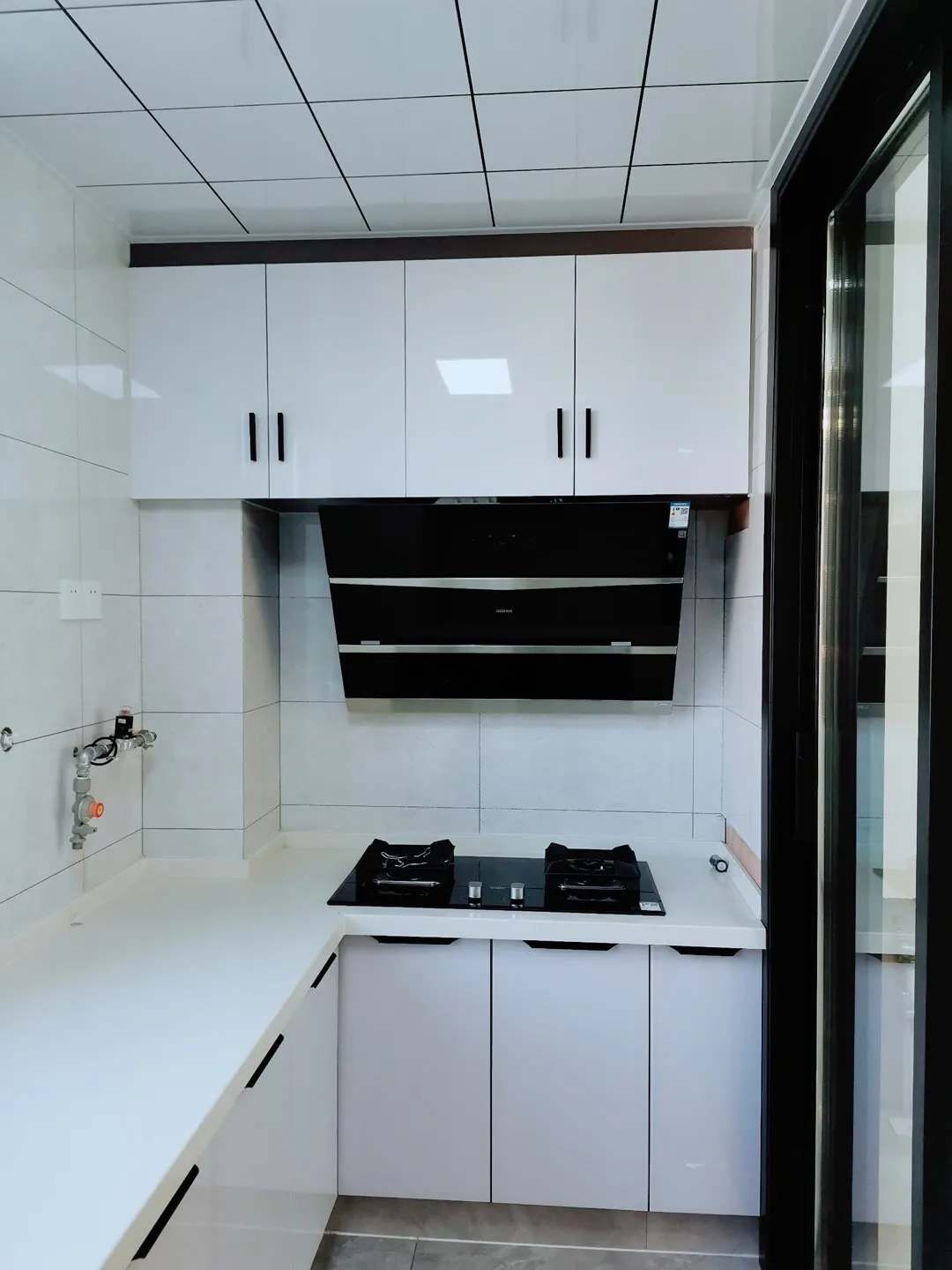 ^Solid Oak Wood Whole Cabinet Kitchen System with Multi-layer Panel Furniture Factory Direct Supply