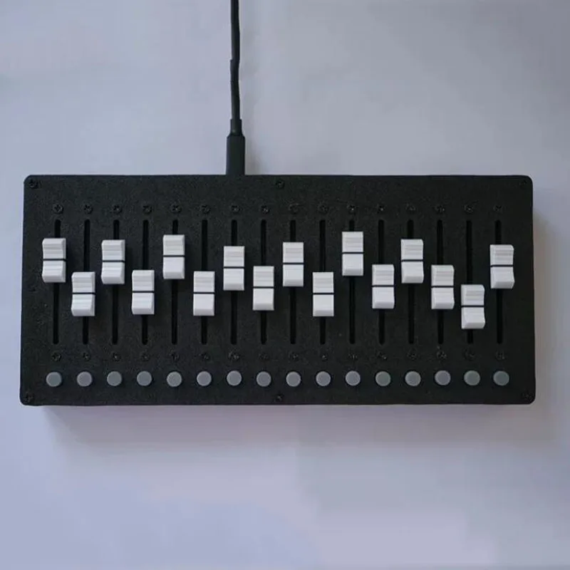 16-Track MIDI Controller Mixer Fader Controller 60mm Slider Type-C to USB 1.5m Cable Random Color