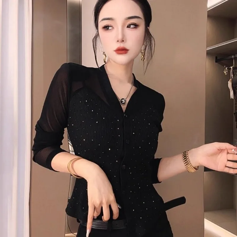 

Fashion New Style of Sequined Mesh Long-sleeved Patchwork Slim Fit Top