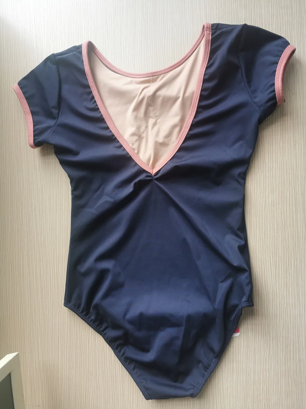 ผู้ใหญ่บัลเล่ต์ฝึกชุดแขนสั้นผู้หญิงฤดูร้อนยิมนาสติกการฝึกอบรมพื้นฐาน V-รูป Backless Body Dance Leotards