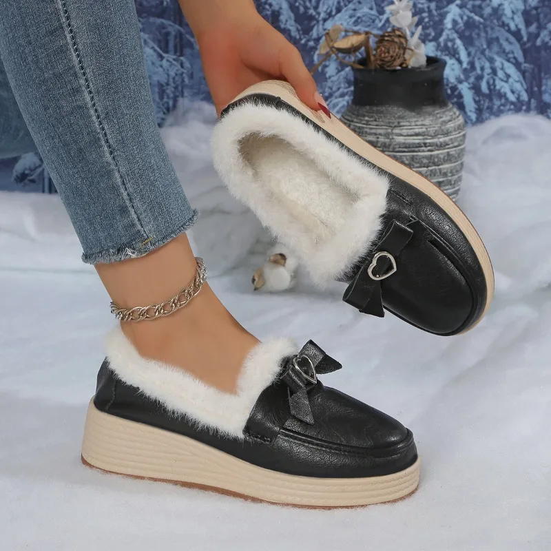

2025 new Winter Warm Fleece-Lined Slip-On Shoes New Comfortable Shoes Non-Slip Soft-Soled Loafers Waterproof Shoes