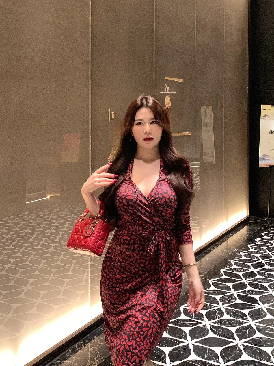 

Sexy V-Ne Printed Red One-Piece Dr with Belt High Waist Slim Fit Polyester Fiber Polyurethane Elastic Fiber Seven Sve