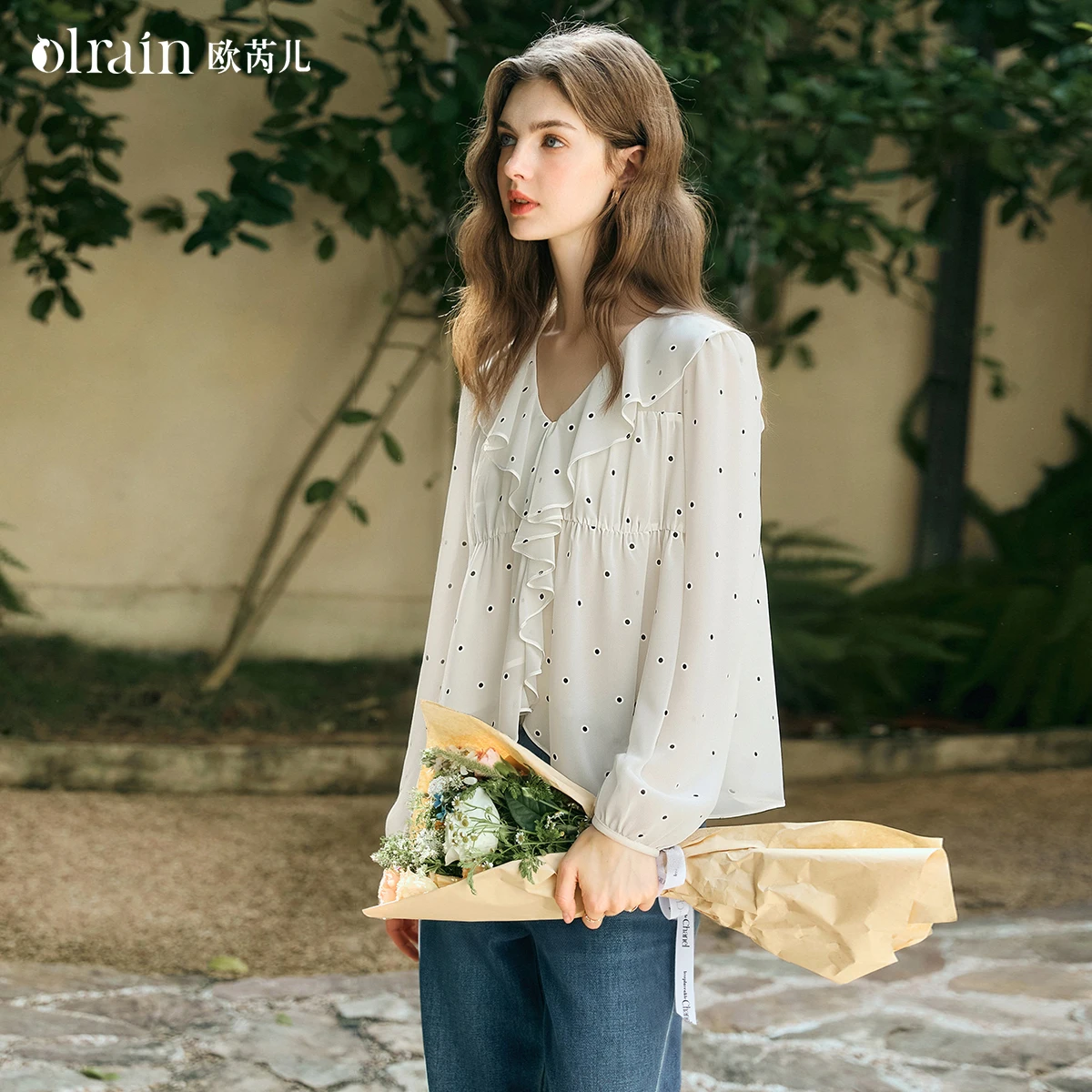 OLrain V-neck chiffon shirt 2026 autumn new French beautiful polka dot ruffle edge lantern sleeve layered pleated O58QC006038