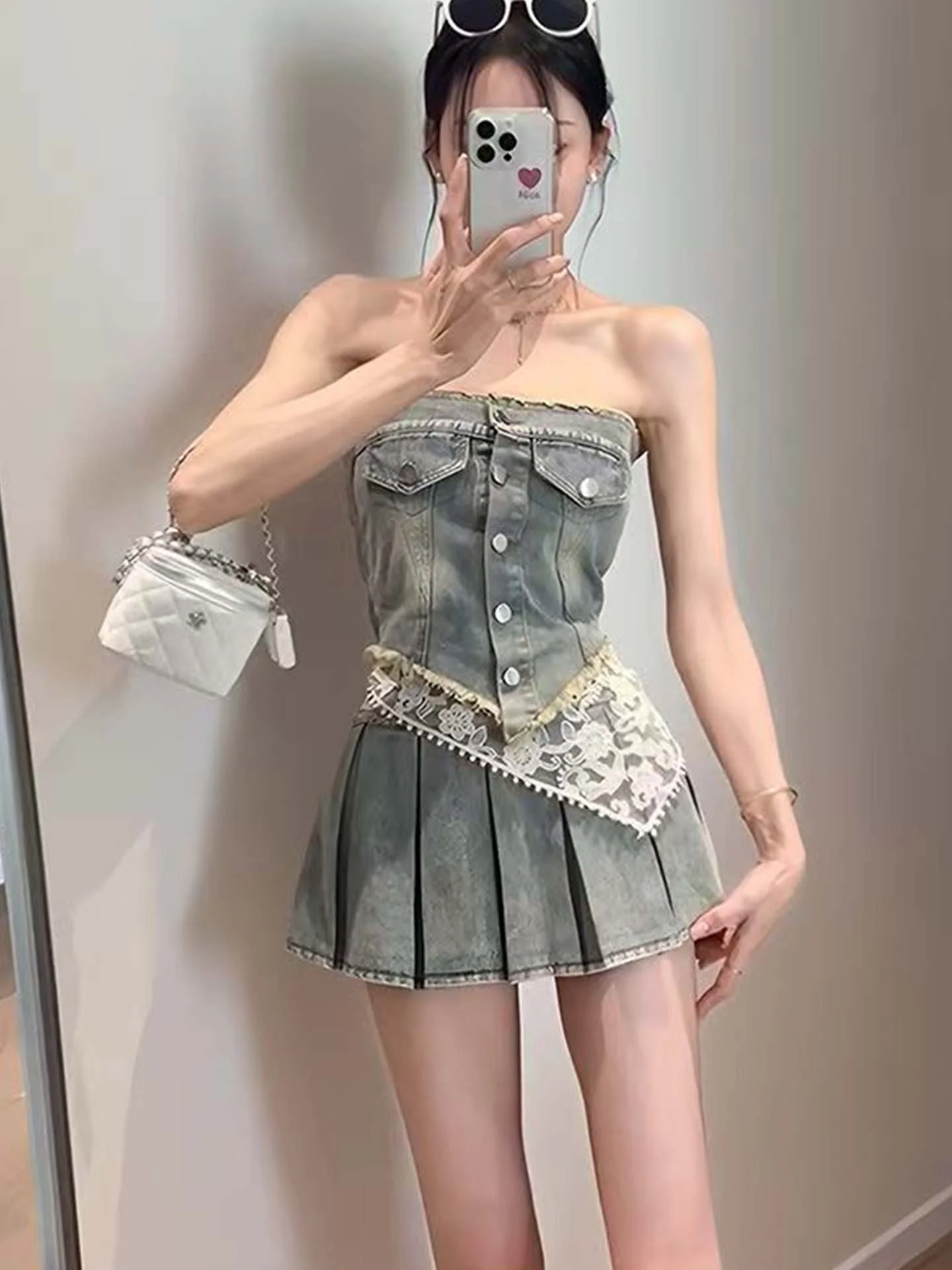 Retro American Hot Girl Frayed Denim Tube Top Women's Loose Waist Design Sexy Short Vest Asymmetrical Slim Fit Regular Thickness