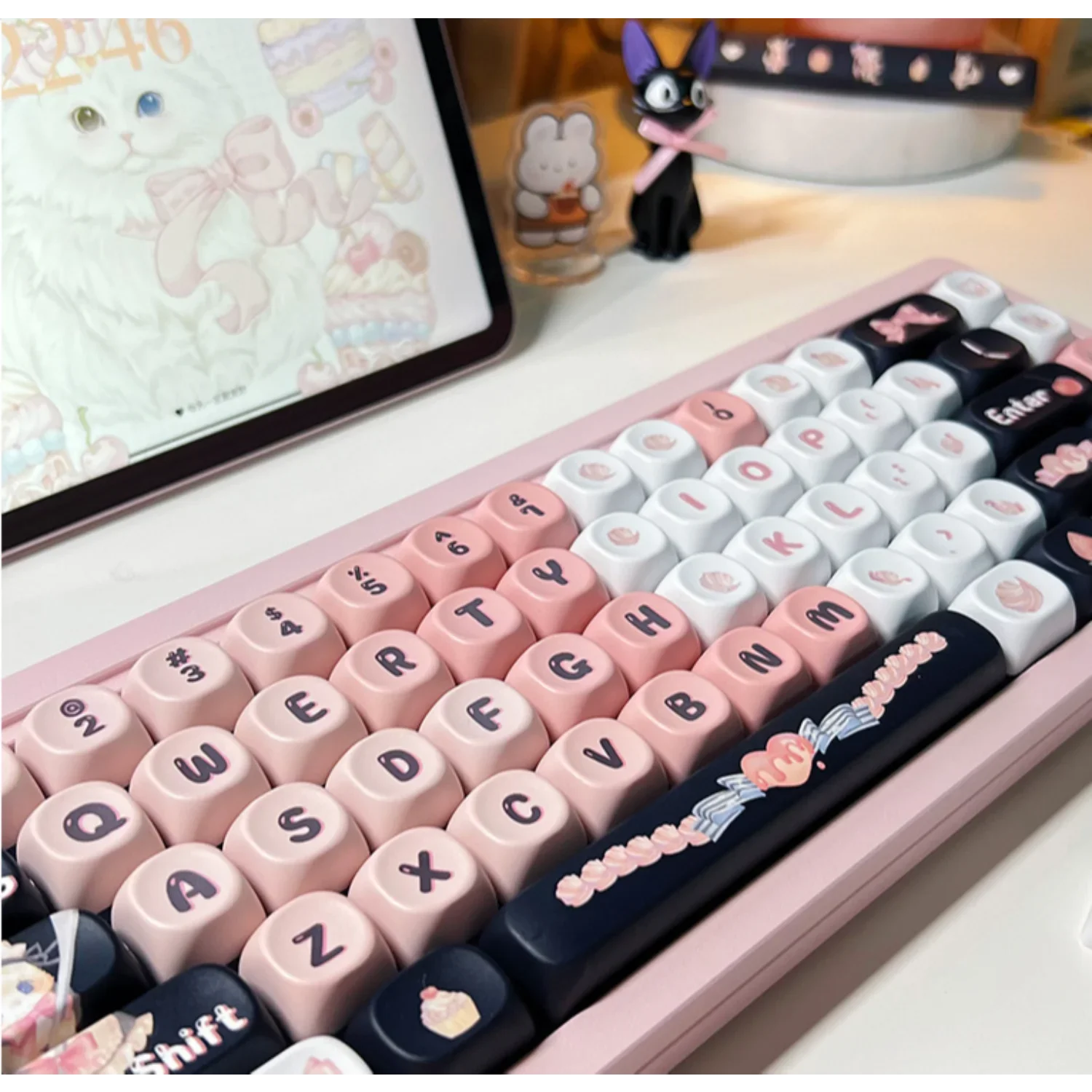 

MOA Keycaps PBT Heat Sublimation 135 Keys Maid Cat Cute for 60/64/84/98/108 Gaming Mechanical Keyboard MX Switch