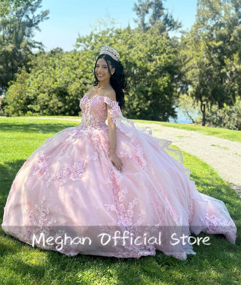 Vestido de quinceañera rosa de México con hombros descubiertos para mujer, vestido de baile con apliques de cuentas, vestido de fiesta con capa, dulce 15 personalizado