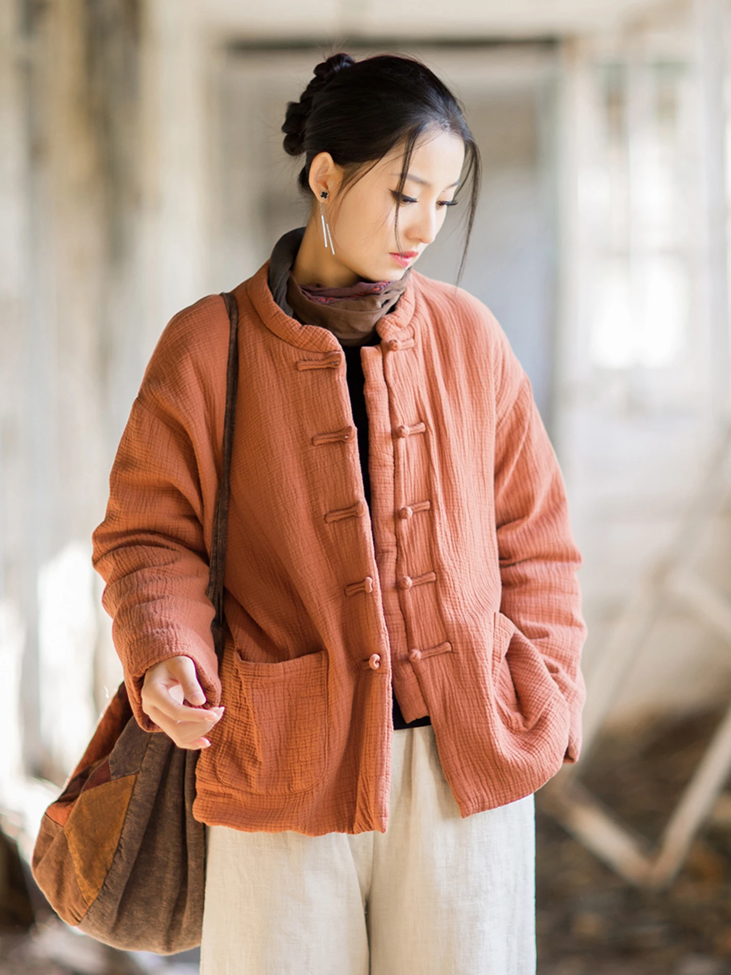 New Chinese Style Double Layer Cotton Jacket Women's Embroidered Button Warmth Retro National Artistic Cotton Coat
