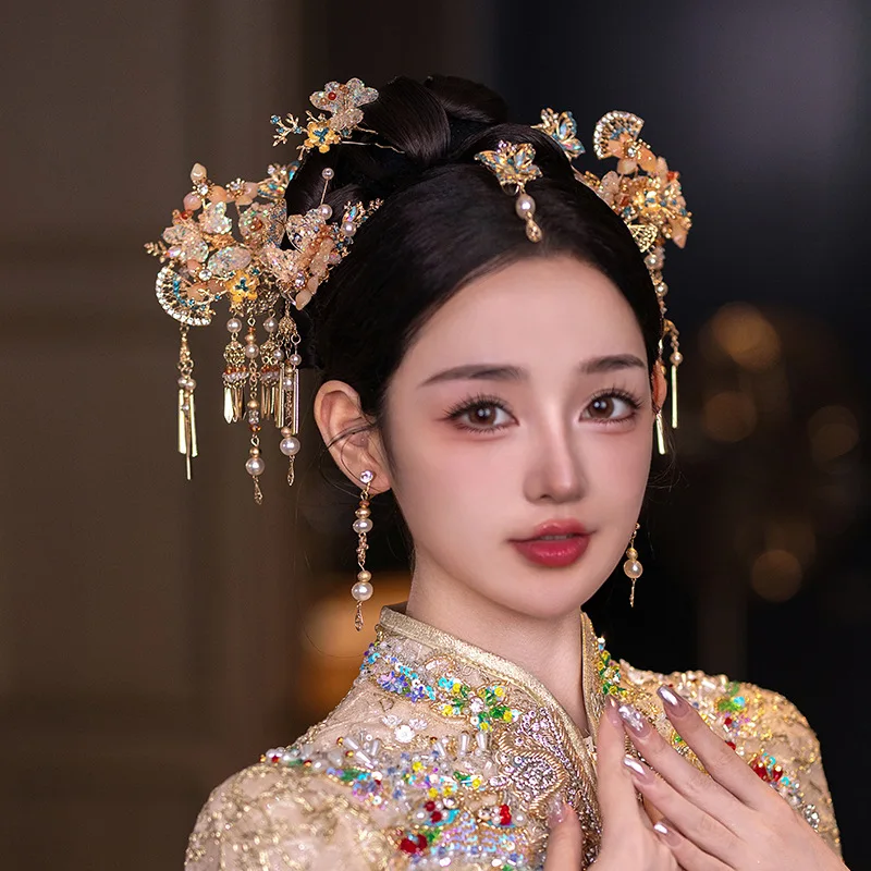 Xiuhe 頭飾りエレガントなハイセンスゴールデンクラウン新中国ヘアピントassel 結婚式のパフォーマンス古代衣装ヘアアクセサリー