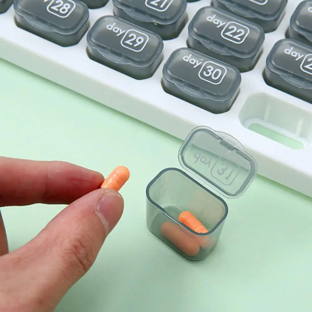 Pill Seal Box Compartment Tablets Storage Boxes Good Sealing Pillbox Dispenser 31-Grids Keyboard Pill Box Tablets Splitter Case