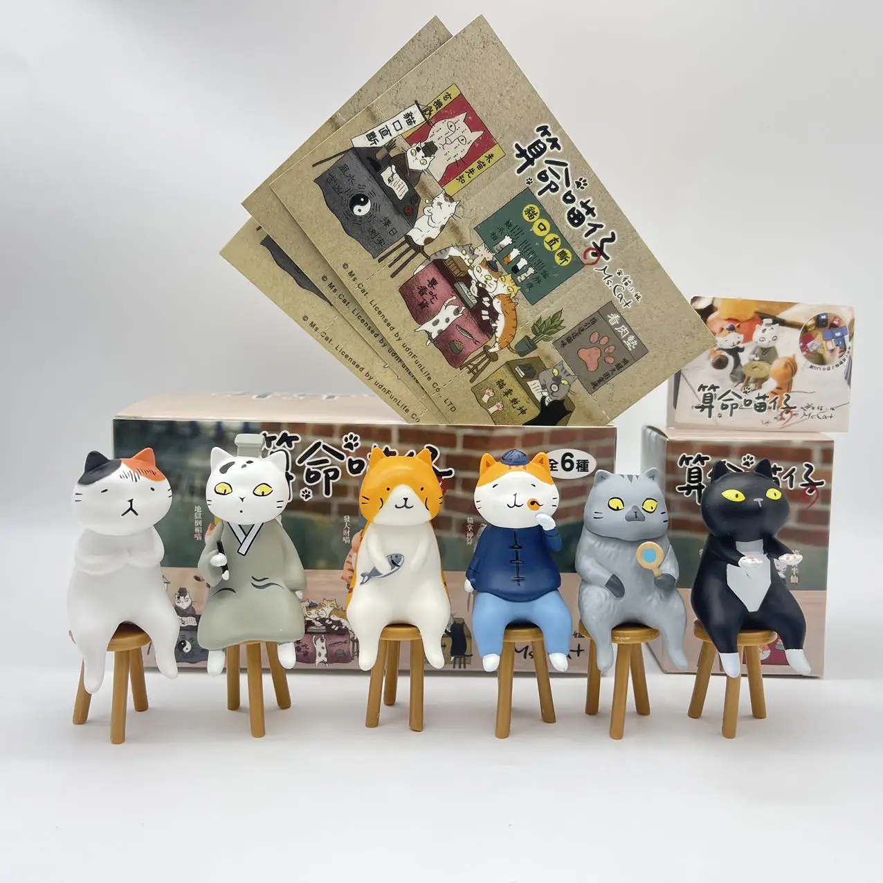 

Аниме-фигурка, гадание, кошка, слепая коробка, милый кот, экшн-фигурка со стулом, кавайный декор для стола, Коллекционная игрушка, подарок-сюрприз