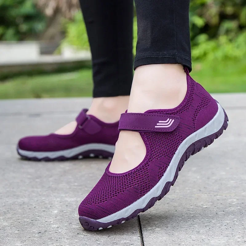 Non-slip Soft Mom Sneakers Breathable Mesh Travel Casual Shoes for Women Comfort Lightweight Flat Sport Shoes 2024
