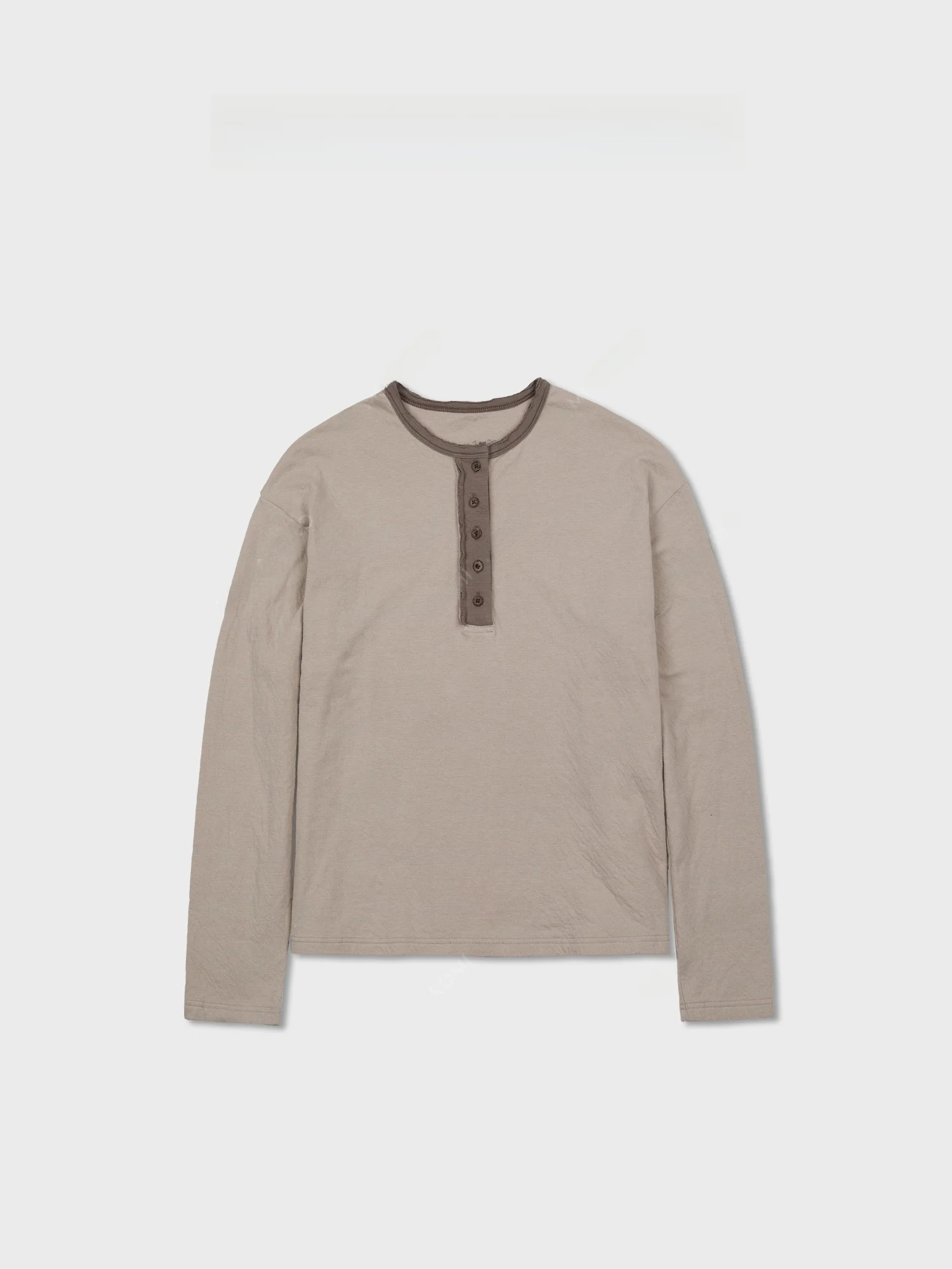 

Футболка-базовый слой Romi Studio из комфортного хлопка с винтажным воротником «Хенли», длинным рукавом, женская, в стиле ретро, приталенная, с воротником-стойкой