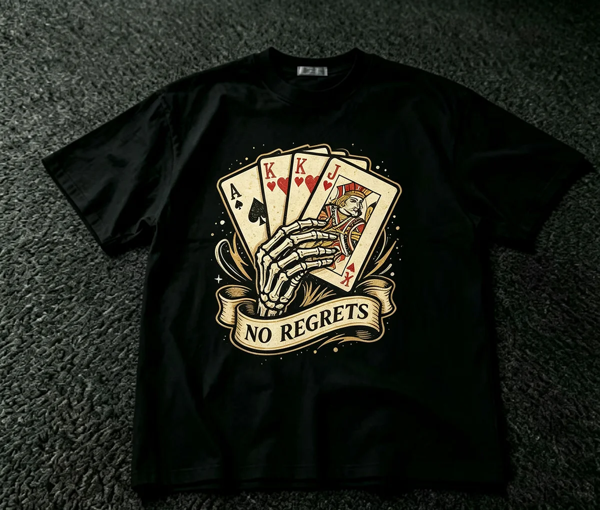 No Regrets Skeleton Hand Poker Aces Graphic T‑Shirt Vintage Poker Card Gothic Skull Print Unisex Cotton Streetwear Short Sleeve Tops for Men Women Poker Lover Gift