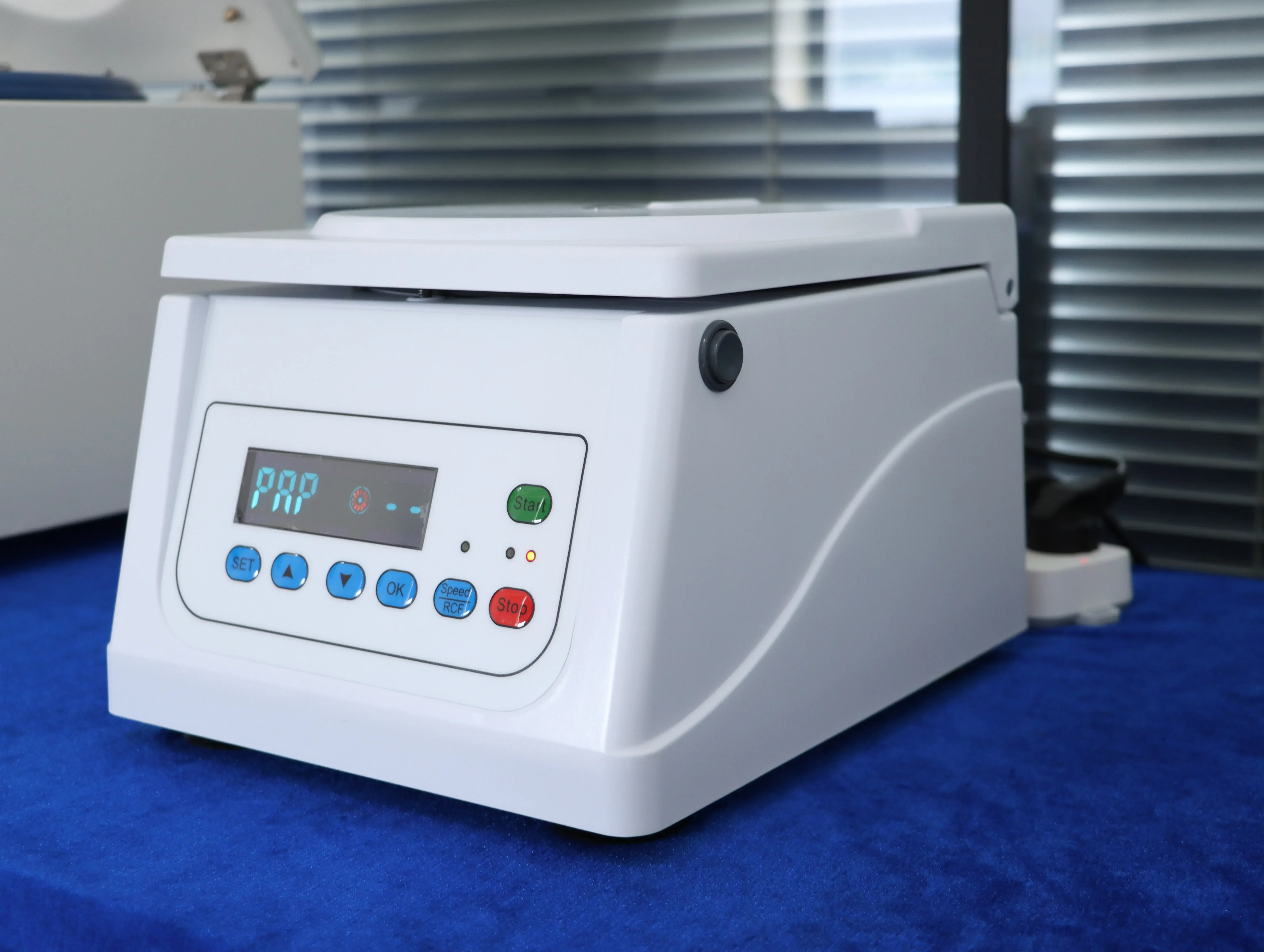 4000 Rpm Digital Medical Micro Mini Lab Blood Prp Prf Centrifuge Machine Price for Plasma