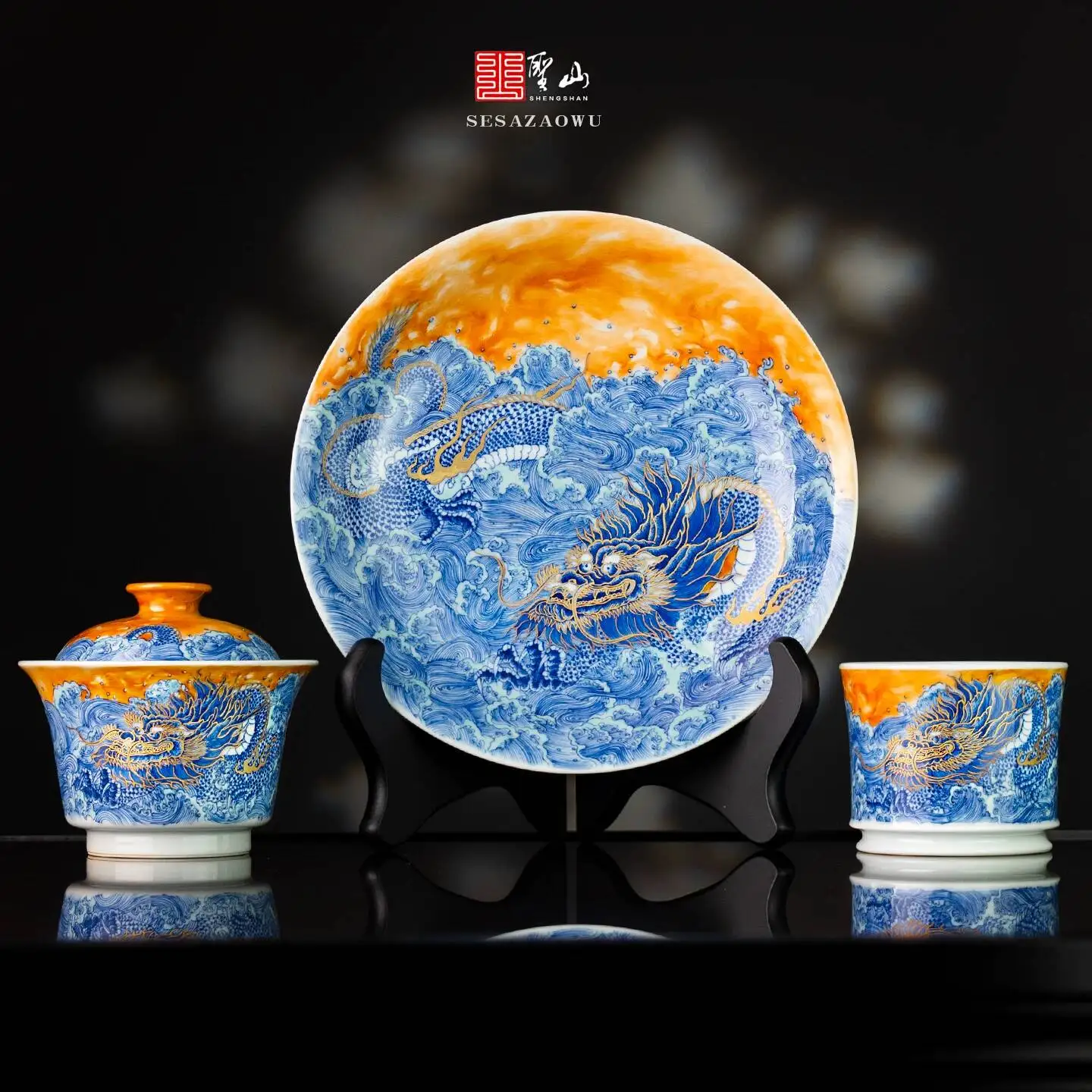 Holy Mountain Jingdezhen Hand-Painted Blue And White Alum Red Gold Dragon Teng Haiyue Cover Bowl Handmade Ceramic Set Tea Cup