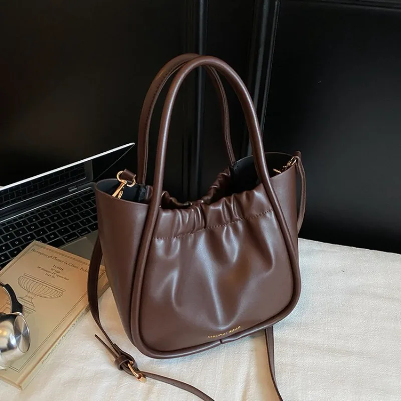 

Luxury Vintage Classic Diaper Bags For Women High-End Simple Crossbody Bag Fashionable Leather Tote Bag Minimalist Chic