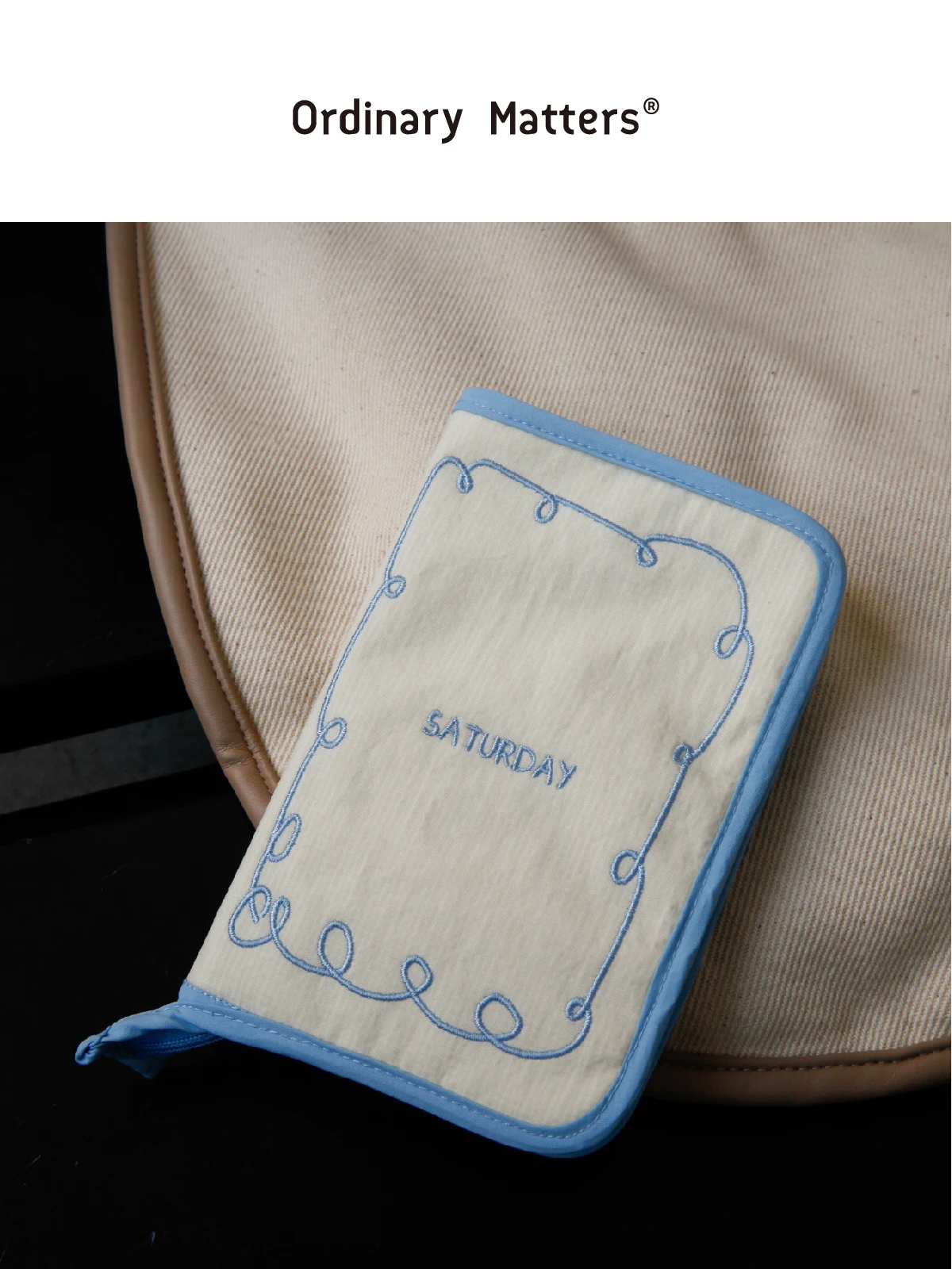 ummroom-ordinarymatters-inspiration-passport-holder-multi-functional-storage-bag-casual-minimalist-style-waterproof-zipper