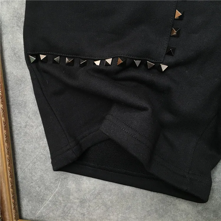 2025 Summer New Fashion Trend Riveted Five-point Shorts Handsome Boy Teen Loose Casual High Street Daily Commuting Shorts