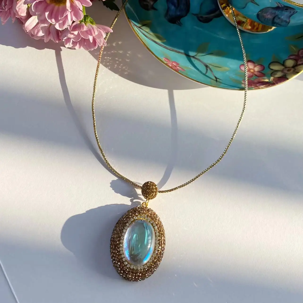 

Simple temperament designer niche personality aurora stone handmade inlaid collar necklace