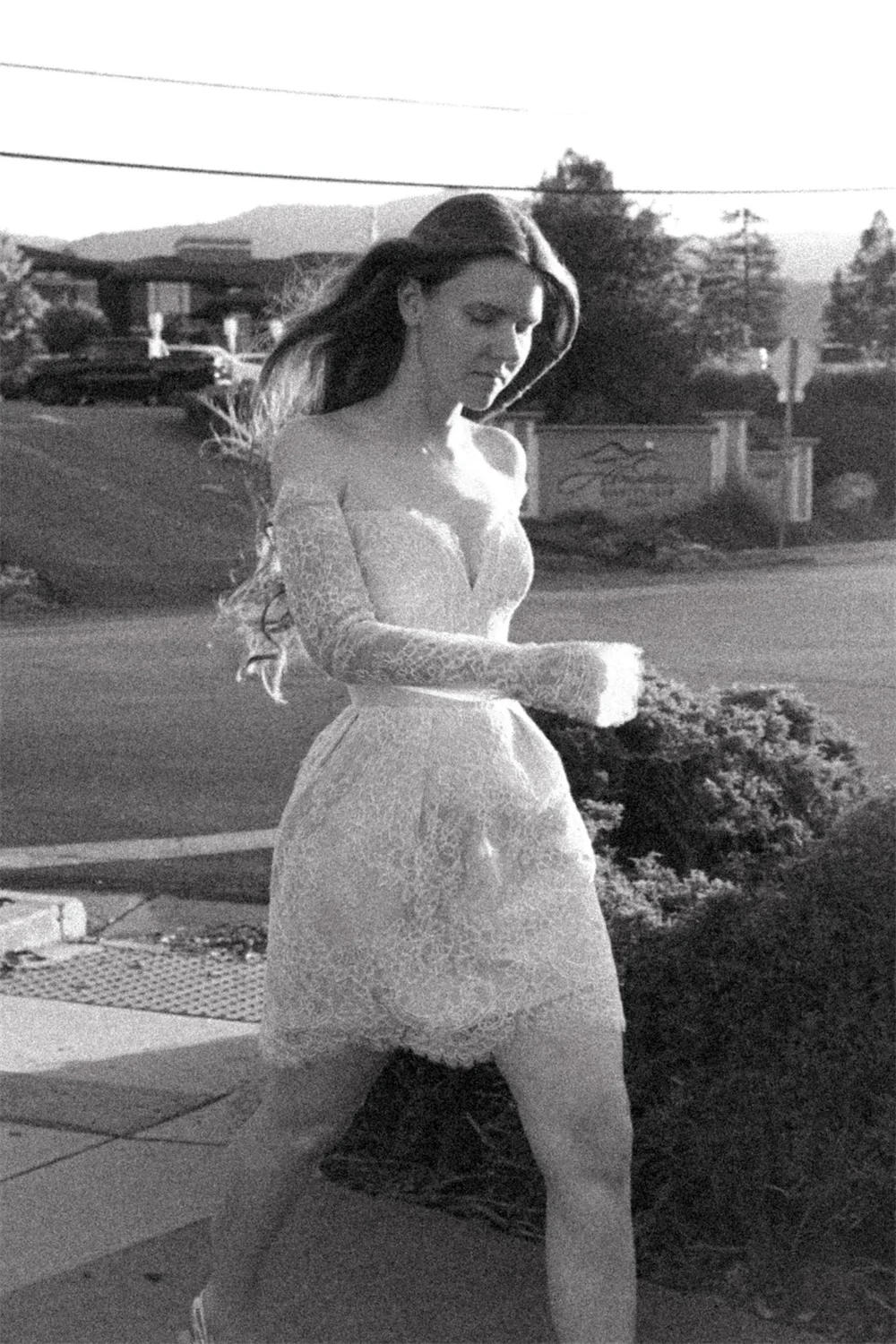 Kyoto personalizzato elegante con spalle scoperte applicazioni in pizzo abito da sposa maniche lunghe mini abiti da noche bottone sul retro formale