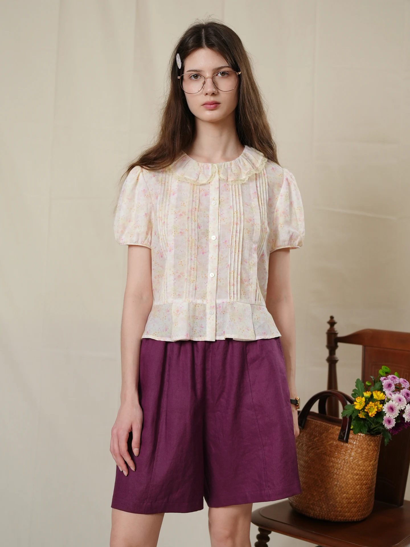 

Retro Floral MarchNoon Silk Shirt with Bubble Sleeves And Lace Collar Slimming Top Short Length Open Cardigan Style for Women