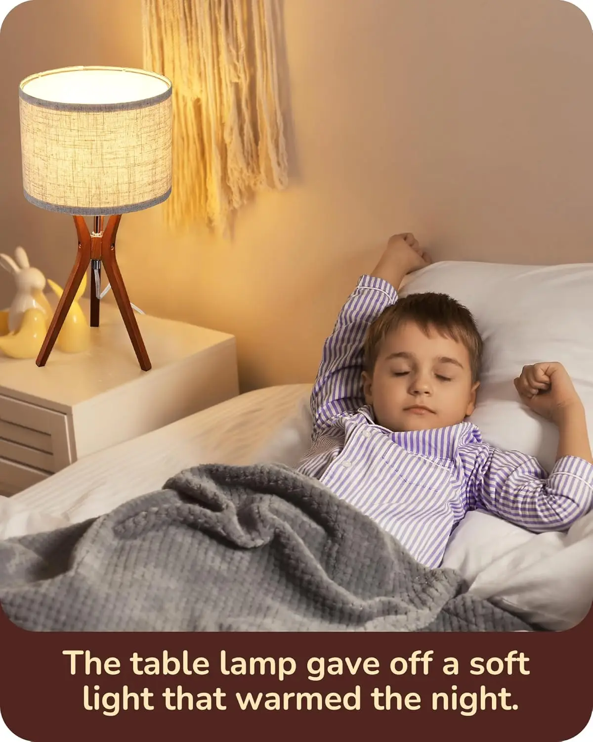 Lámpara de mesa con trípode de mediados de siglo, base de madera profunda de 17,5' y pantalla de lino beige, lámpara de mesita de noche E26 para dormitorio, sala de estar