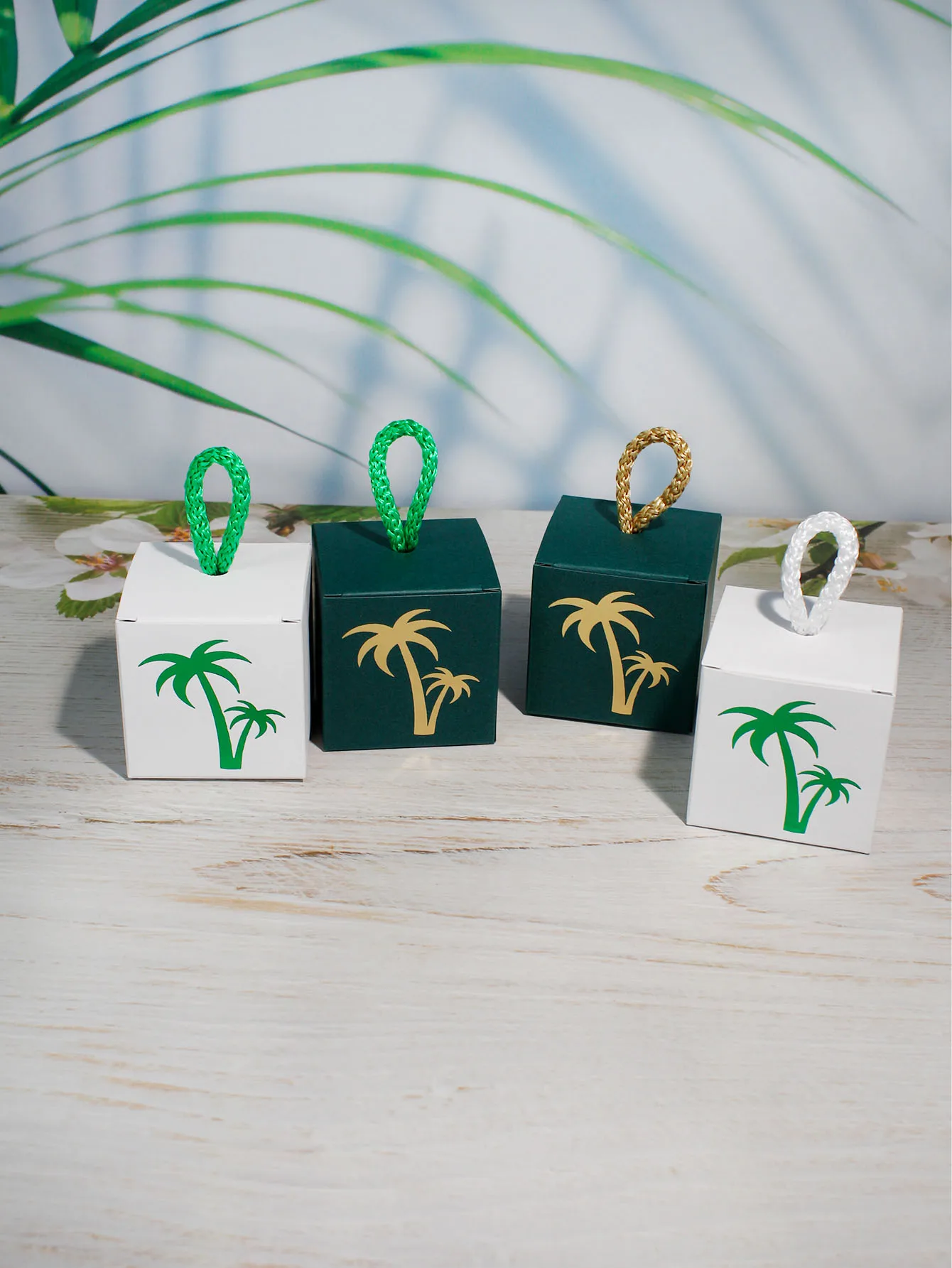 Palm Tree Design Square Gift Boxes Perfect for Saudi National Day, Ideal for Candies, Chocolates, Cookies, With Elegant Ribbon