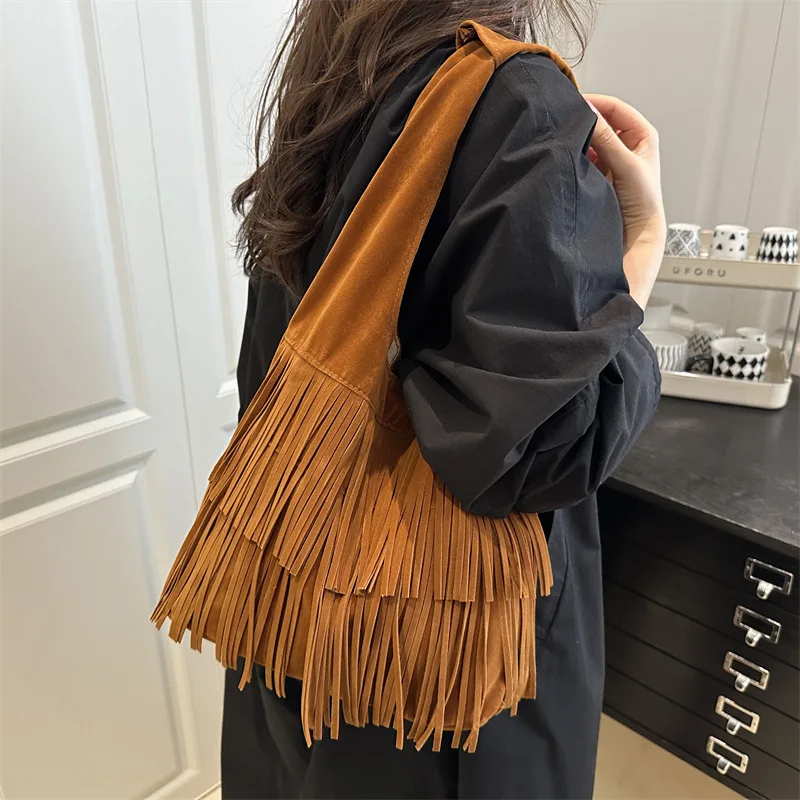 

Осенние винтажные дизайнерские женские замшевые сумки на плечо с кисточками, большая вместительная женская жилетка, большая сумка, простые однотонные женские сумки