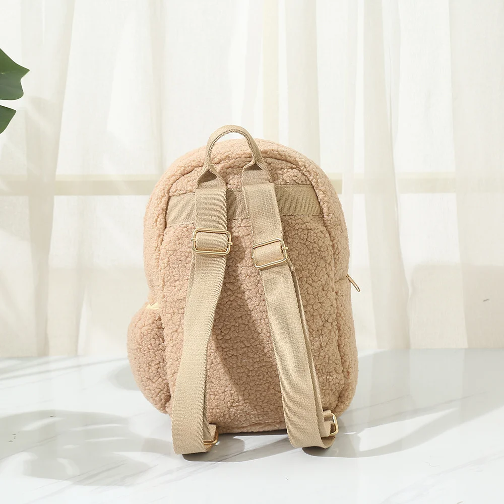 Mochila de lana de cordero para niños y niñas, mochila de felpa bordada con nombre personalizado para exteriores, mochilas escolares personalizadas,