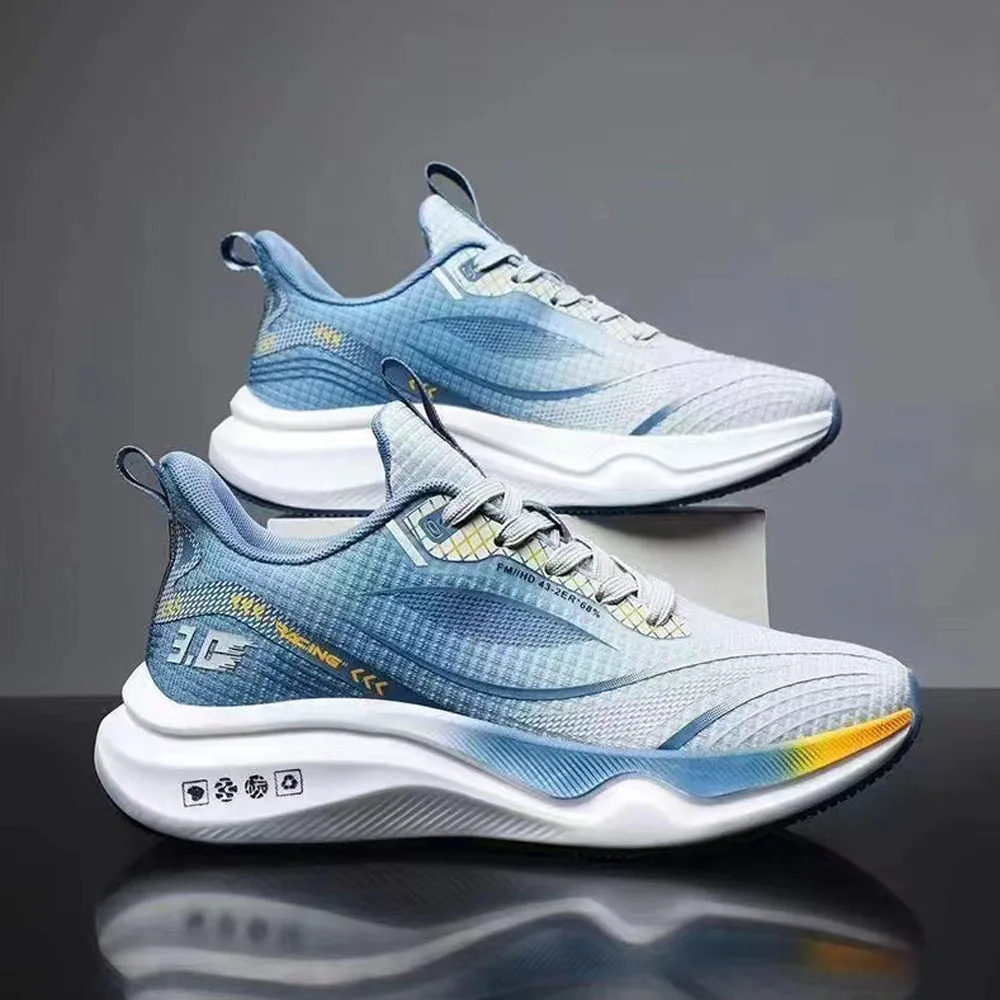 أحذية بيضاء عصرية غير رسمية جديدة فقط للرجال والنساء أحذية سميكة لزيادة الارتفاع أحذية رياضية مسطحة للزوجين