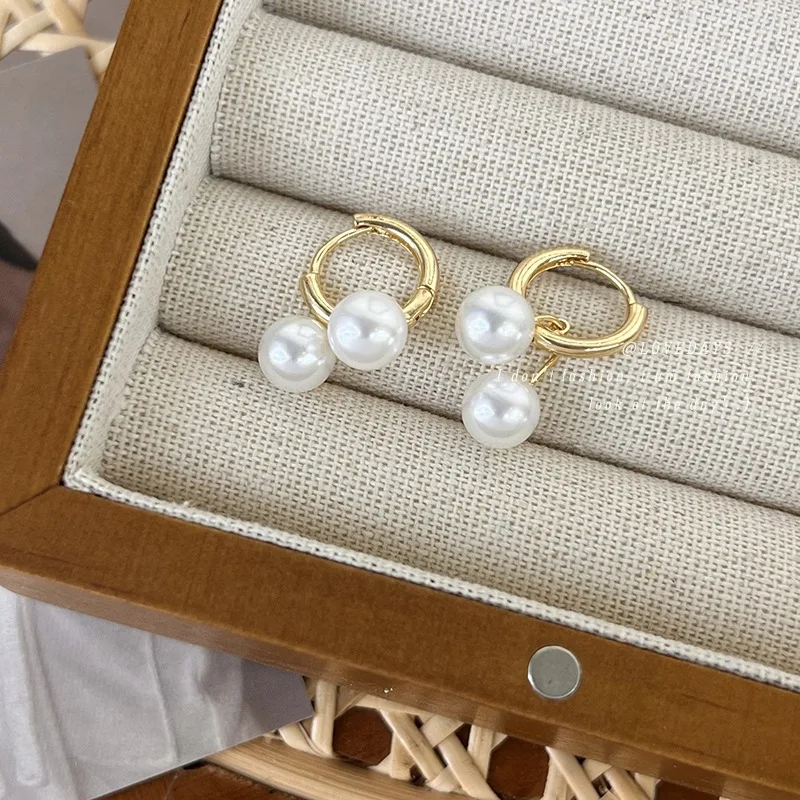 Retro Pearl Hoop Stud Earrings Exquisite Look Soft Texture Comfortable Fit for Woman Dating Casual Matching Stylish Ear Jewelry