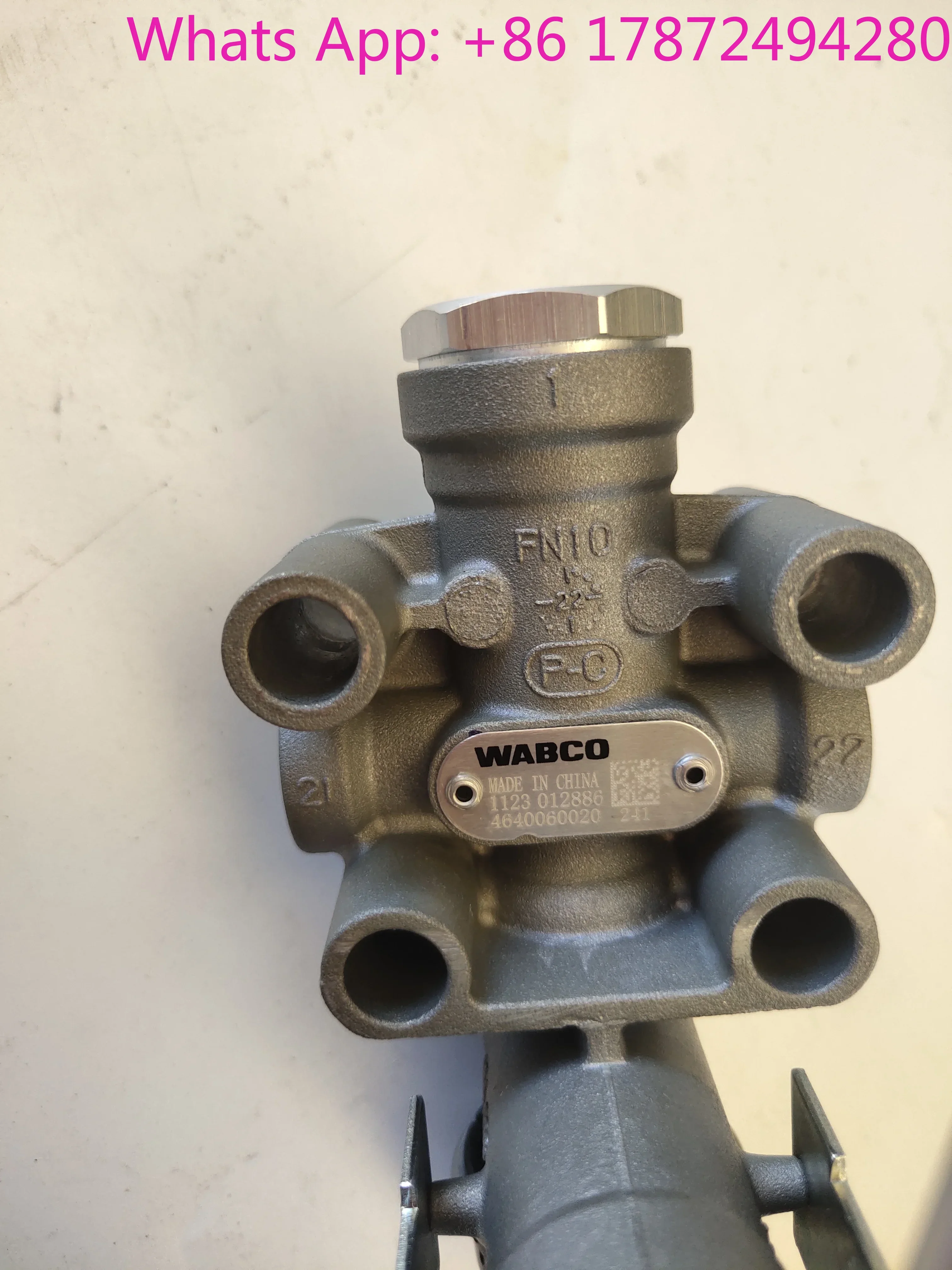 Air Spring Height Control Valve 4640060020 Levelling Valve Semi-trailer Suspension Parts