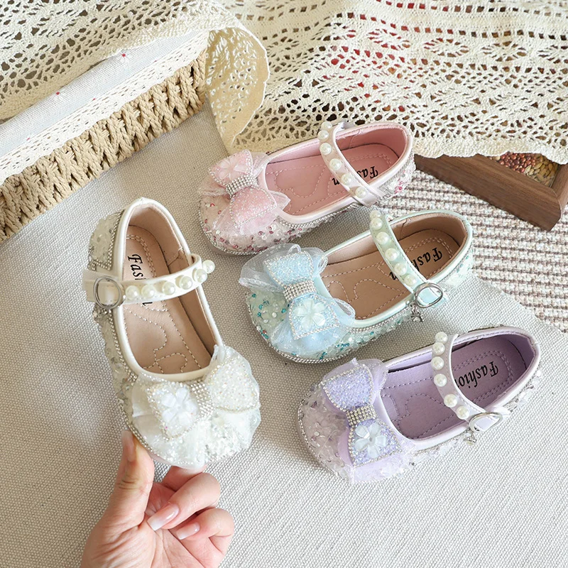 

Новые детские кожаные туфли 2026 года: милые туфли-лолита для девочек, роскошные туфли-принцессы с жемчужным бантом, модные балетки для детей, нескользящие