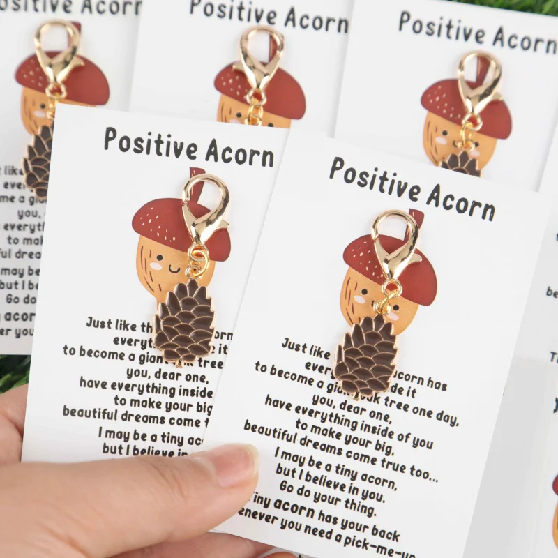 2D 4/8pcsPositive Energy Acorn Keychain Set，Acorn paired with pinecone pendant，Red Cap + The smiling face expression is soft, cu