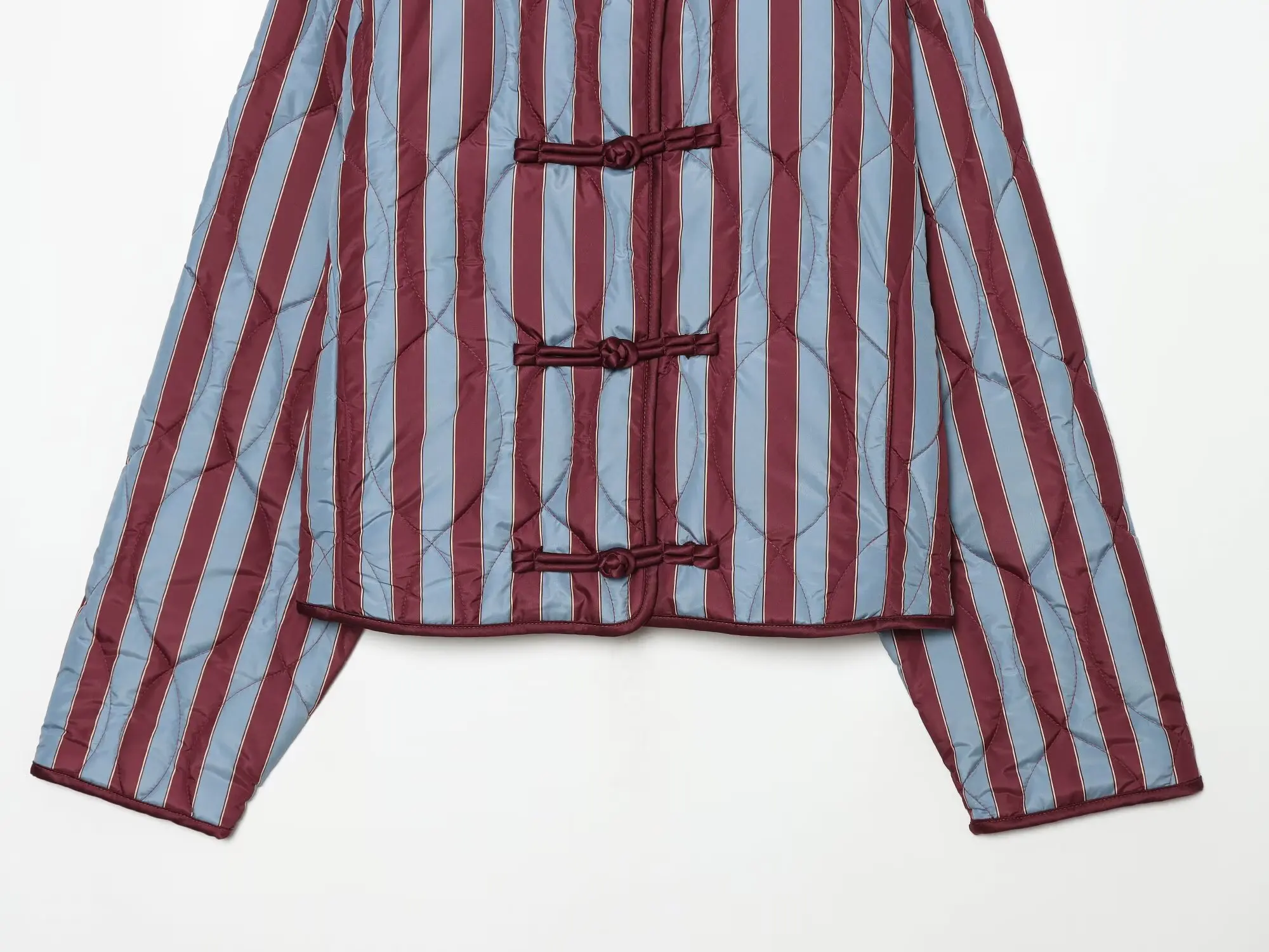 BSAY Herbst 2026 Damenmode Vielseitige Gestreifte Gesteppte Jacke mit Langen Ärmeln, Froschknöpfen und Stehkragen, Locker Geschnitten, Herbst-Oberbekleidung – Detail 7
