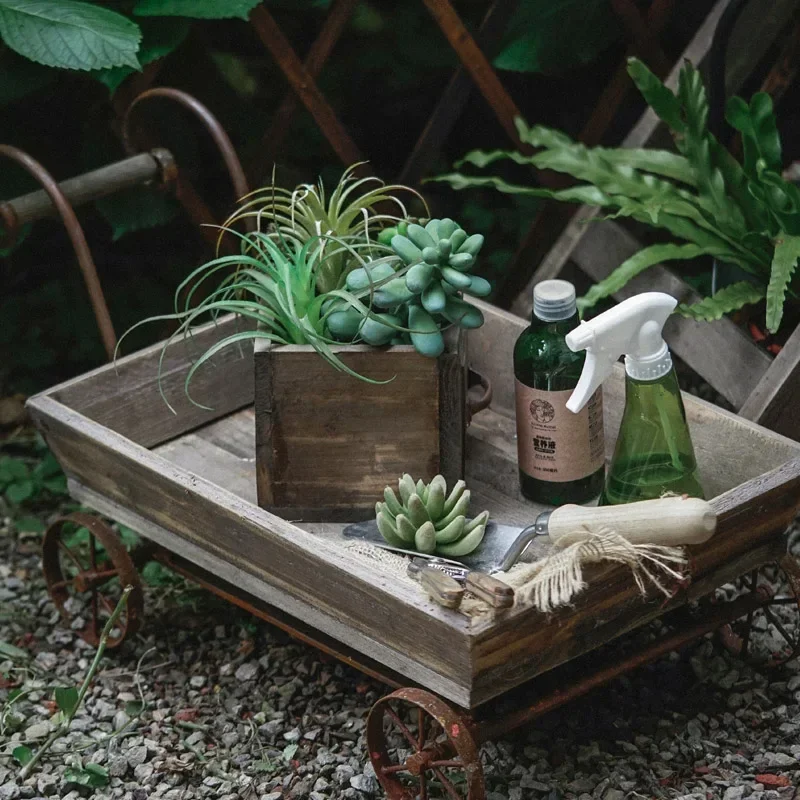 American Vintage Wooden Flower Cart, Garden Wheelbarrow Decor, Florist Small Trailer, Rustic Flower Pot Decoration.