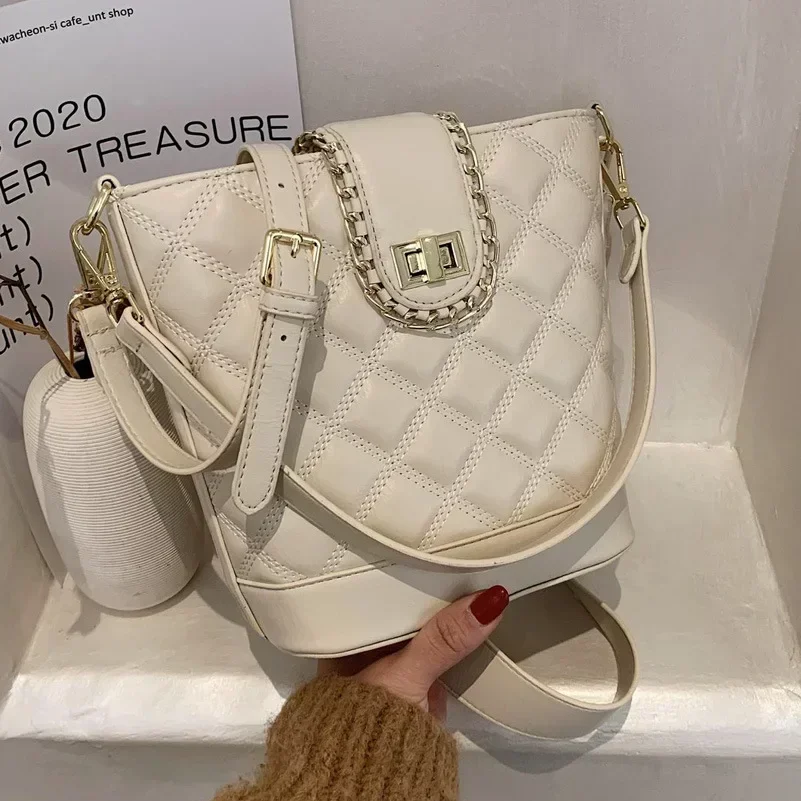 High Quality Lingge Small Bag Women's 2020 New Fashion Net Honglingge Slung One Shoulder Bucket Bag