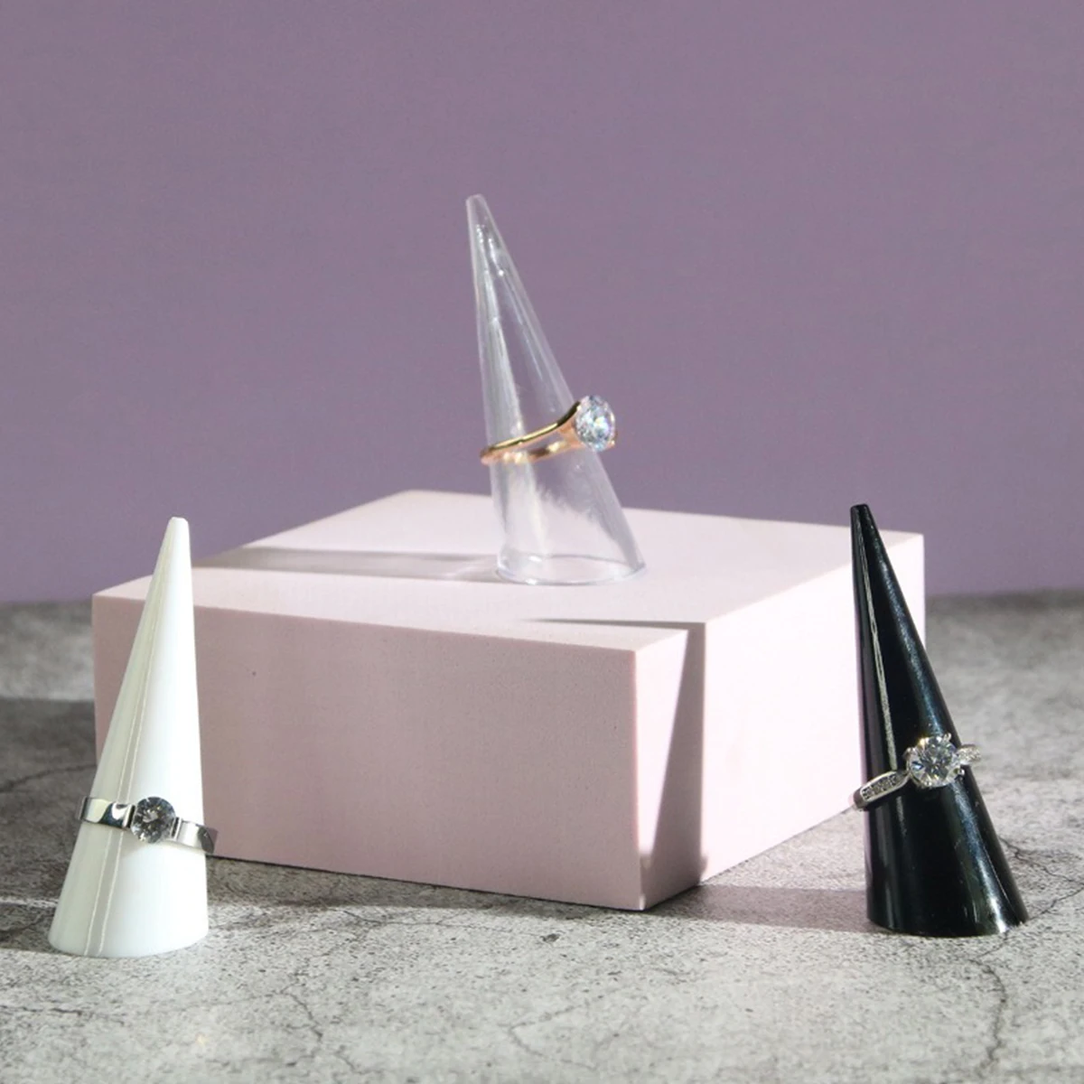 

10 шт. многоцветная пластиковая подставка для колец в форме конуса - компактный устойчивый органайзер для розничной торговли ювелирными изделиями, хранения туалетного столика