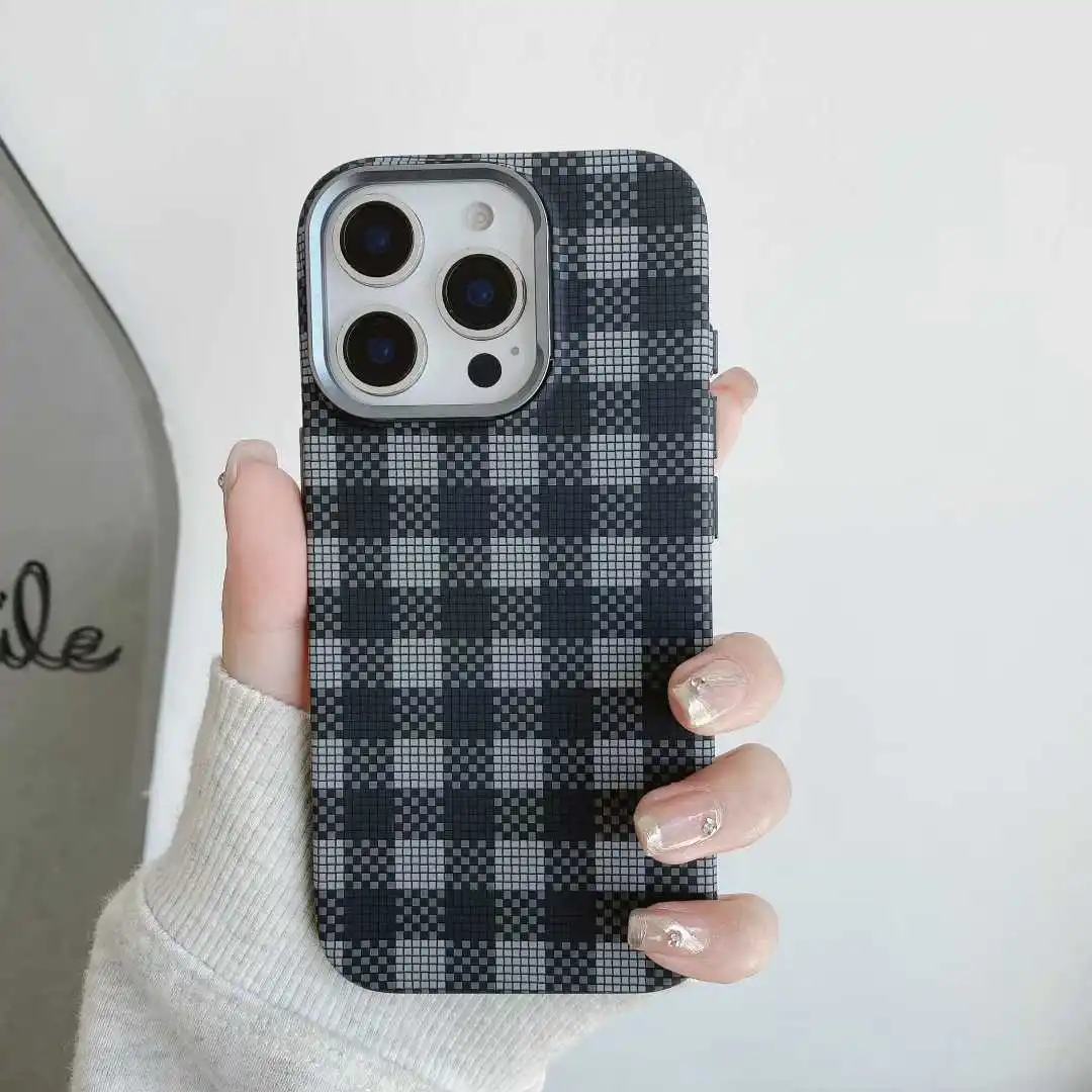 

Suitable For IPhone 15 14 16 Pro Max Wireless Charging Magnetic Phone Case Carbon Fiber Embossed Grid Pattern Protective Cover