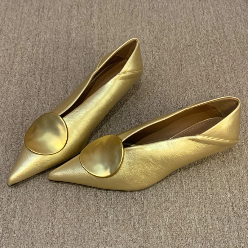 

Gold Pointed Toe Low Heel Pumps Women Luxury Metal Decoration Kitten Heel Designer Shoe Comfortable Shallow Commuter Office Shoe