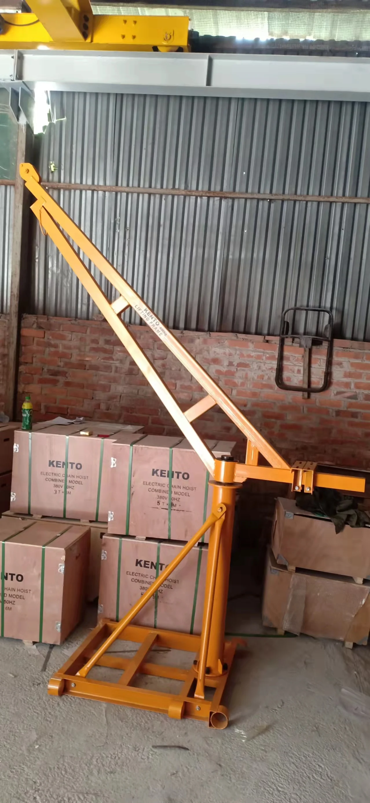 360 درجة تدوير 300 كجم 500 كجم 1000 كجم صغير للاستخدام الخارجي رافعة محرك صغيرة